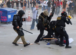 Protestas en EEUU por redadas migratorias sin orden judicial contra migrantes Controles migratorios se intensifican desde el inicio del gobierno de Trump.