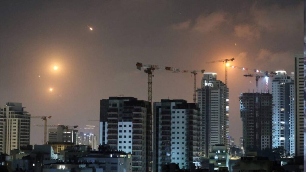 Irán denuncia sabotaje a su infraestructura digital y corte de servicios básicos.