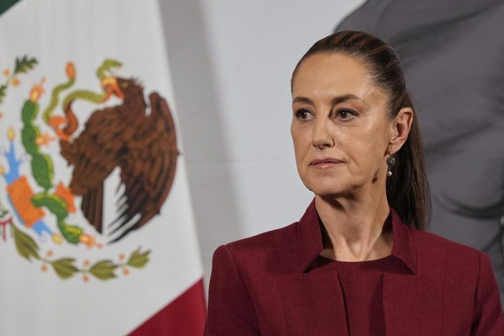 México brinda ayuda humanitaria, pero no asume compromisos migratorios como tercer país, reitera Sheinbaum.