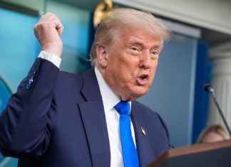 Trump amenaza con aranceles adicionales a países que apoyen a los BRICS BRICS reafirman apoyo al multilateralismo y rechazan medidas restrictivas.
