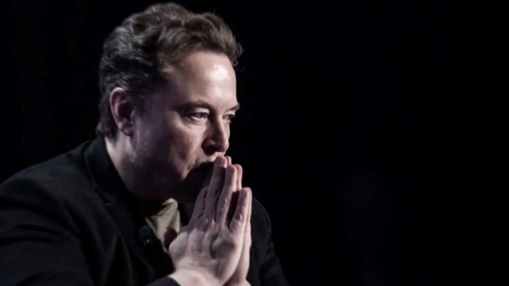 El exasesor de Donald Trump, Steve Bannon, exigió deportar a Elon Musk por intentar fundar partido político siendo extranjero.