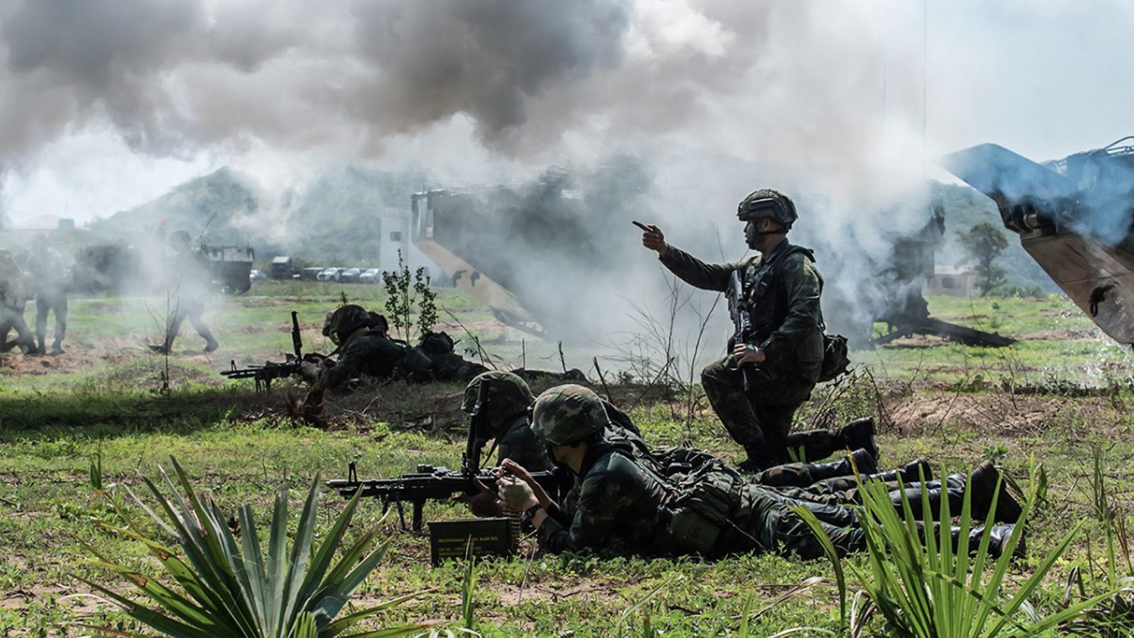 https://jpmas.com.ni/wp-content/uploads/2025/07/Fuego-cruzado-en-frontera-entre-Tailandia-y-Camboya.jpg