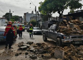 Guatemala bajo alerta tras sismo de magnitud 5.6 Guatemala registra sismo de magnitud 5.6 con más de 37 réplicas, reporta INSIVUMEH.
