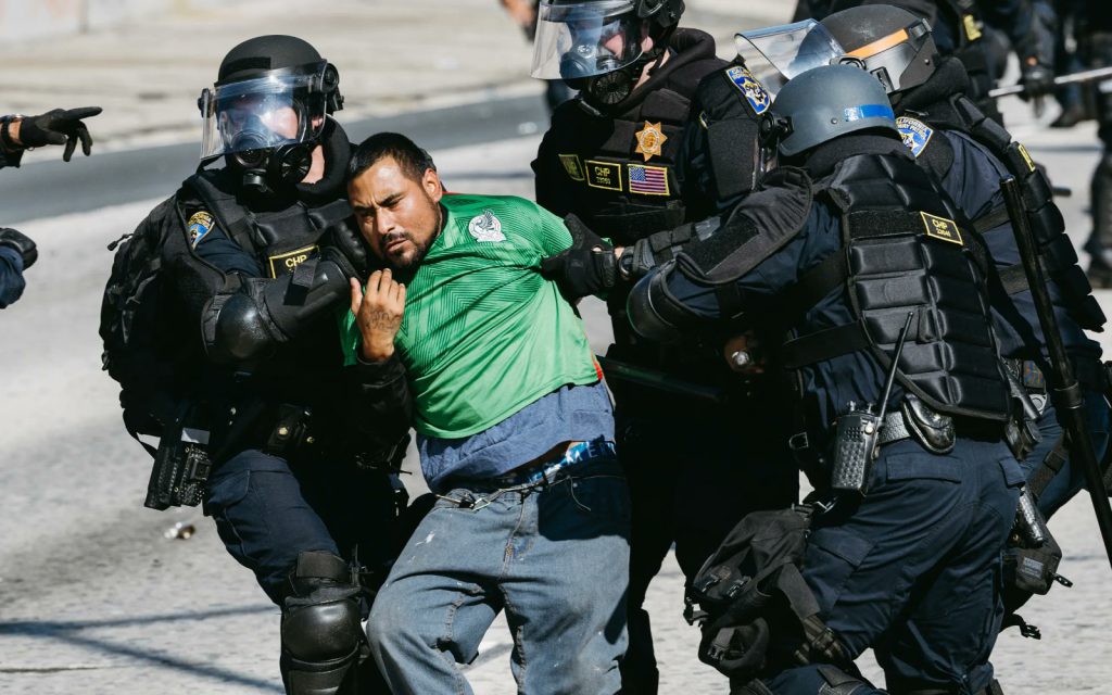 México amplía apoyo consular tras detención de 355 connacionales en California