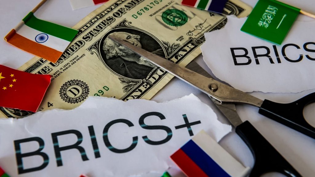 EEUU aplica aranceles a los BRICS solo por pertenecer al grupo y promover una política de desdolarización 