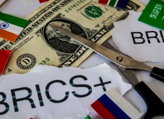 Trump impone aranceles a los BRICS por desafiar al dólar EEUU aplica aranceles a los BRICS solo por pertenecer al grupo y promover una política de desdolarización