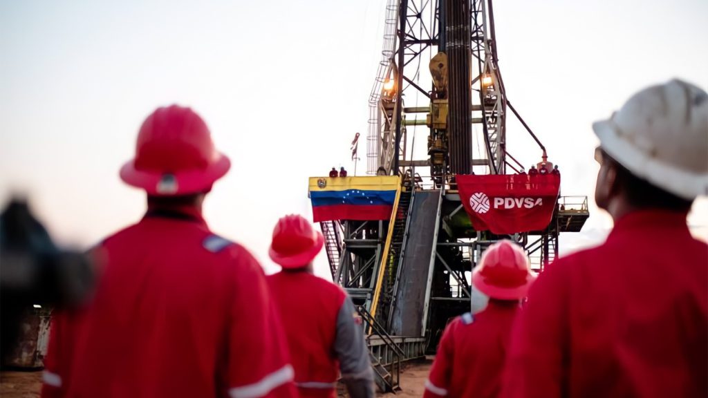 Venezuela sostiene producción petrolera por encima del promedio anual