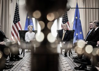 Hungría denuncia sumisión de UE tras acuerdo arancelario con EEUU UE acepta arancel del 15 % y compromisos millonarios con EEUU