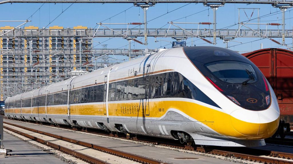 China redefine la movilidad global en el bicentenario del ferrocarril