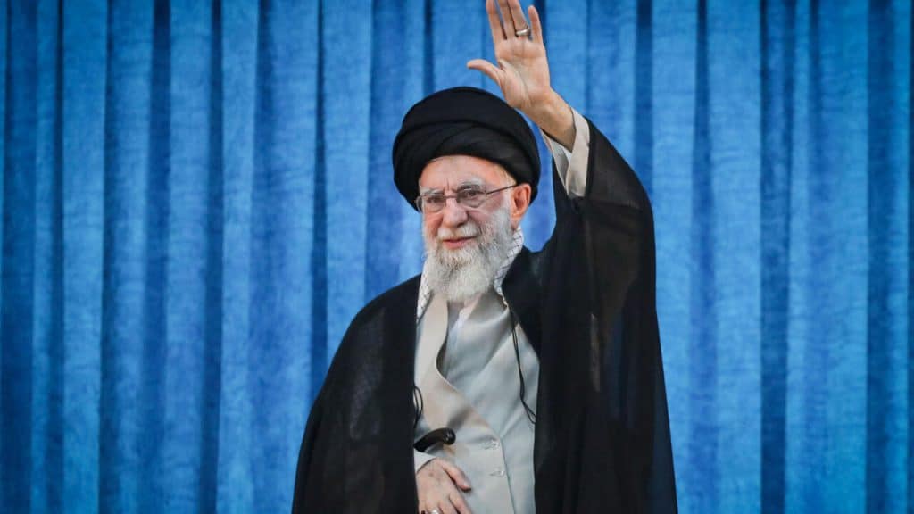 El poder del mundo islámico superará al de Occidente, asegura Irán.