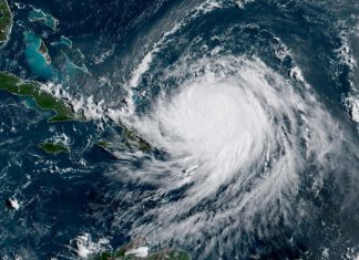 Huracán Erin amenaza con marejadas e inundaciones en la costa este de EEUU Erin pone en alerta a la costa este de EEUU por marejadas e intensas lluvias