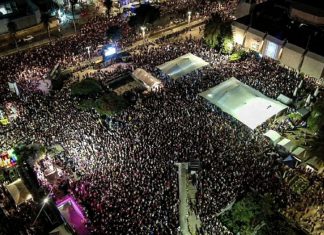 Más de 100.000 protestan en Israel contra el plan de Netanyahu Multitudinaria protesta contra el plan de Netanyahu