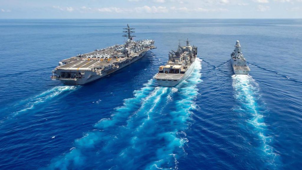 Washington despliega 4.000 efectivos militares cerca de las costas de Venezuela con el pretexto de frenar el tráfico de drogas