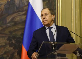 Moscú exige respeto a los derechos de los rusos para alcanzar un acuerdo con Ucrania Rusia acusa a Kiev de vetar el idioma ruso.