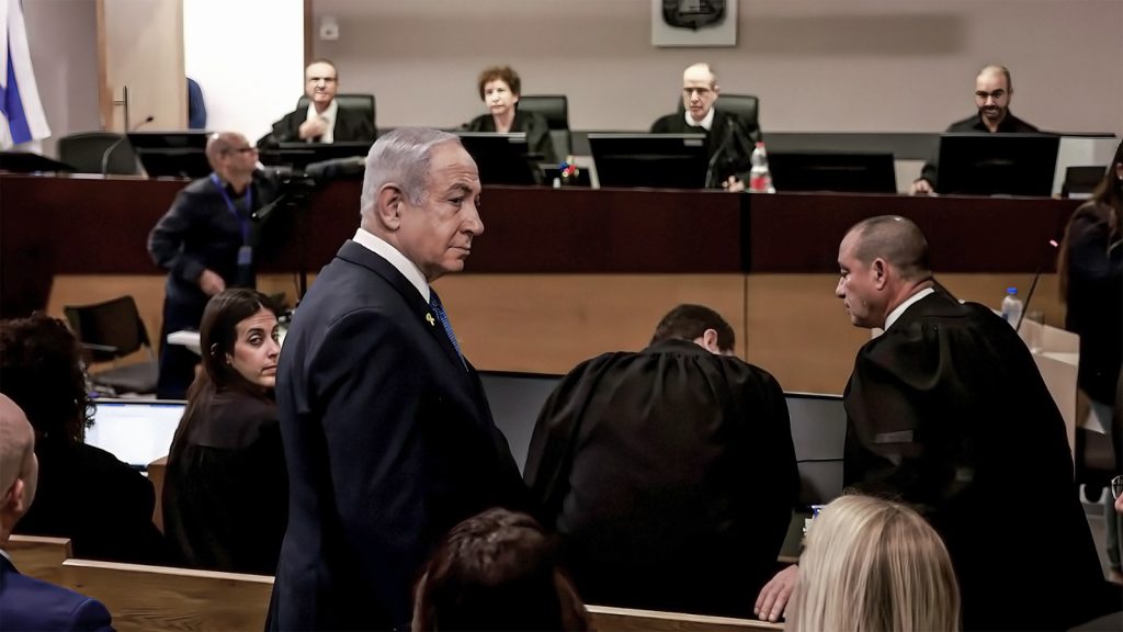 Benjamín Netanyahu es el primer jefe de Estado de Israel que será procesado estando en funciones 