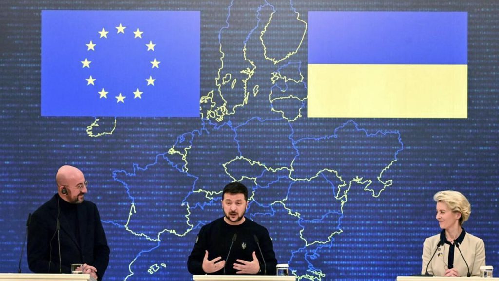 La UE anuncia que mantendrá la presión en Rusia con la economía de guerra.  