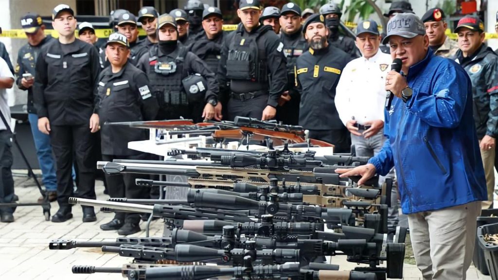 Gobierno venezolano acusa a sectores extremistas de la oposición de planear actos terroristas con apoyo externo. 