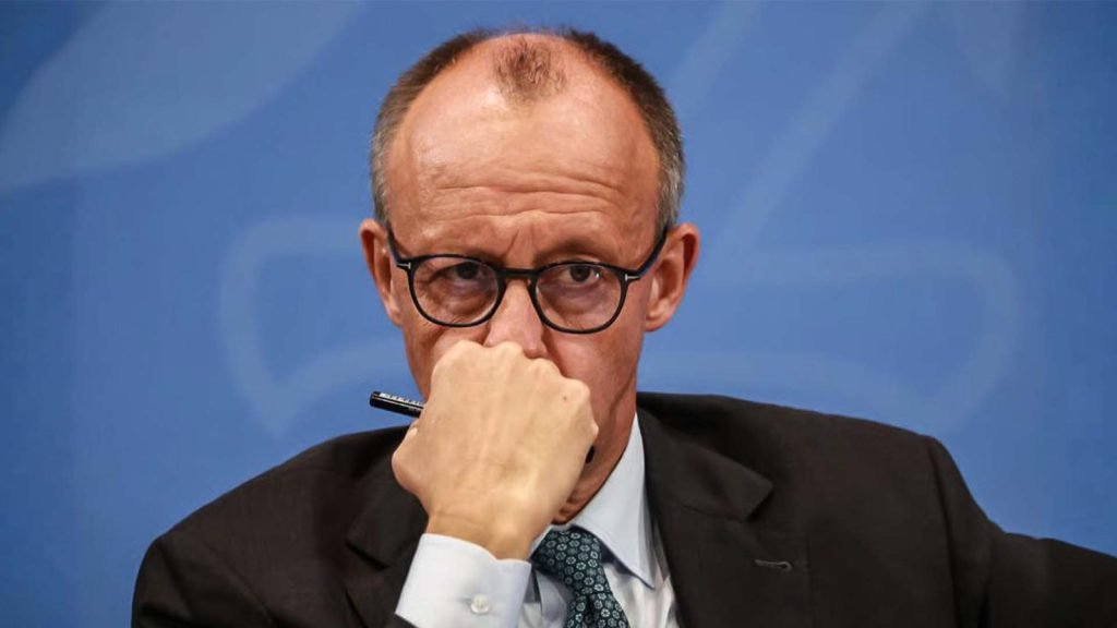 Friedrich Merz admite que la UE carece de fuerza para negociar en condiciones equitativas con EEUU.