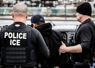 EEUU lanza nueva cacería contra indocumentados en Chicago Trump autoriza al Servicio de Control de Inmigración y Aduanas (ICE) arrestar a los inmigrantes ilegales en Chicago