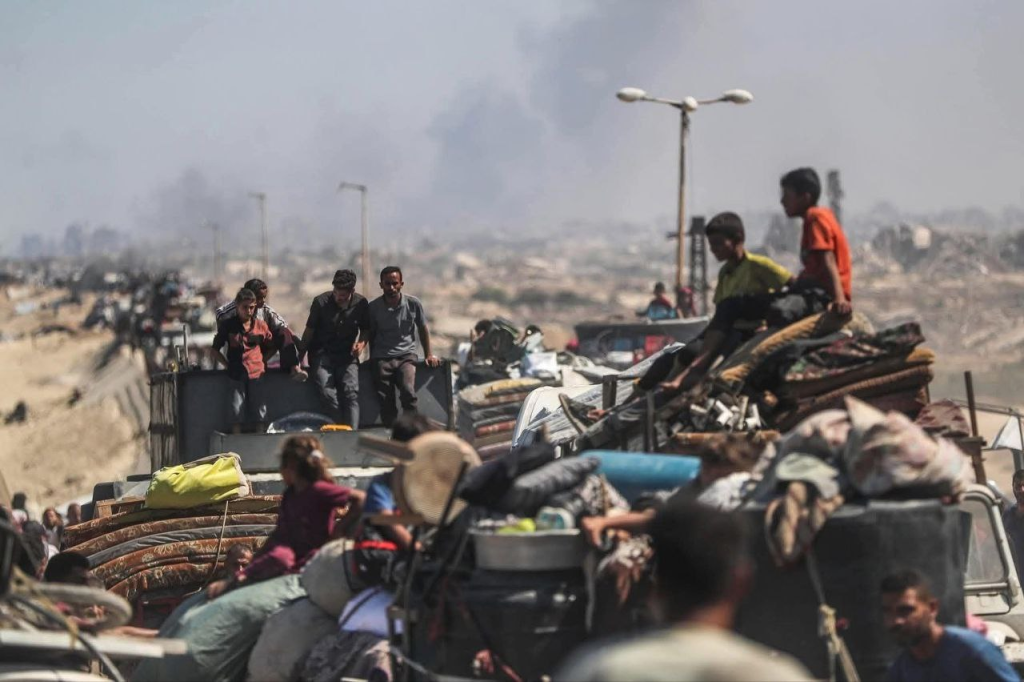 La ciudad de Gaza huye despavorida, mientras atraviesa la mayor ola de ataques israelíes 