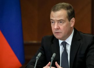 Moscú advierte a Londres sobre represalias por uso de activos congelados Dmitri Medvédev responde a Reino Unido por transferencia de fondos rusos a Ucrania