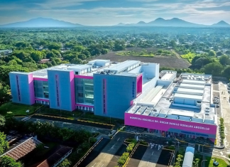 Nicaragua suma otro colosal hospital a su red de salud pública Nuevo hospital de la ciudad de León, Nicaragua, fortalece el sistema hospitalario público del país.