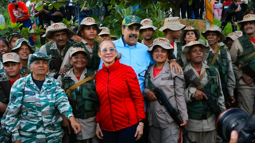 Miles de campesinos respaldan a Maduro en la defensa de la soberanía de Venezuela. 