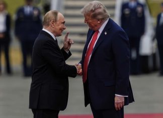 Rusia desafía medidas arancelarias de EEUU impuestas a países del BRICS Rusia analiza respuesta a medidas arancelarias de EEUU impuestas a Brasil e India.