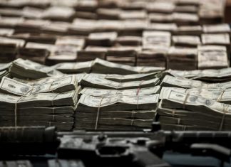 Venezuela: Narcotráfico sostiene al sistema financiero de EEUU Delcy Rodríguez sostiene que bancos y élites de EEUU legitiman dinero del narco