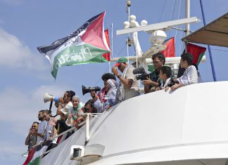 Flotilla humanitaria en zona de riesgo al cruzar límite marítimo israelí