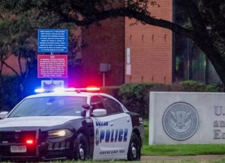 Tiroteo en sede del ICE en Dallas deja dos muertos Tiroteo en oficinas del ICE en Dallas deja dos muertos y un herido en estado critico