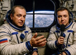 Cosmonautas rusos narran la belleza de la Tierra a personas con discapacidad visual