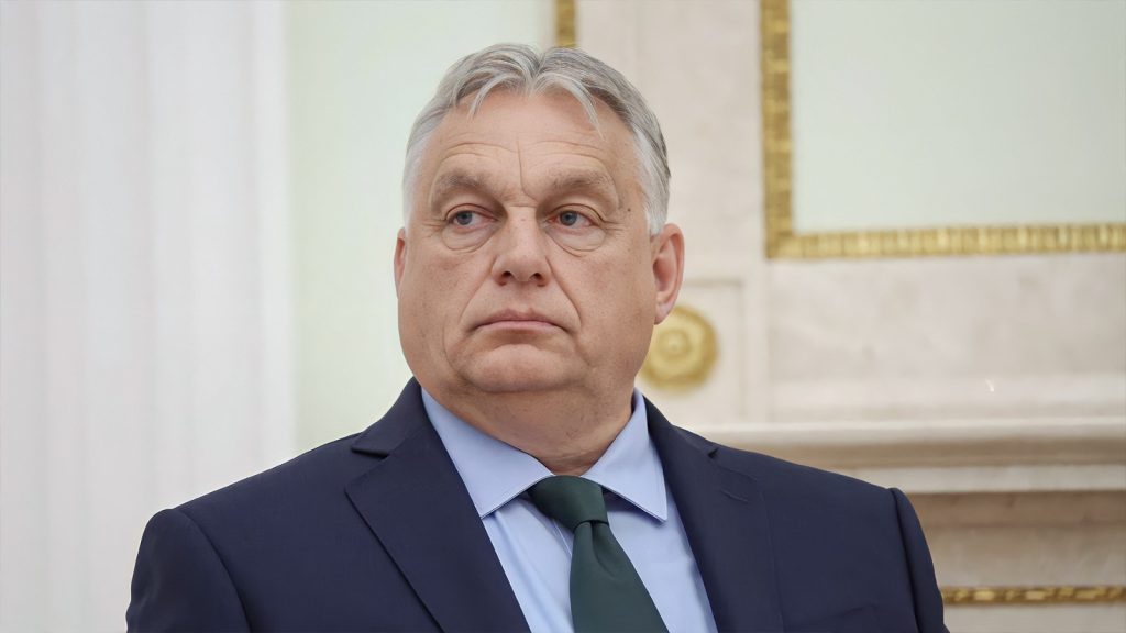 Viktor Orbán insta a la UE a abandonar la arrogancia y crear alianza con Moscú. 
