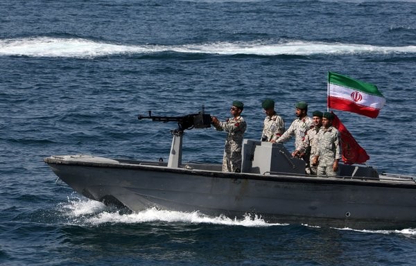 La Armada de Irán mantiene presencia disuasiva en aguas estratégicas de la región.