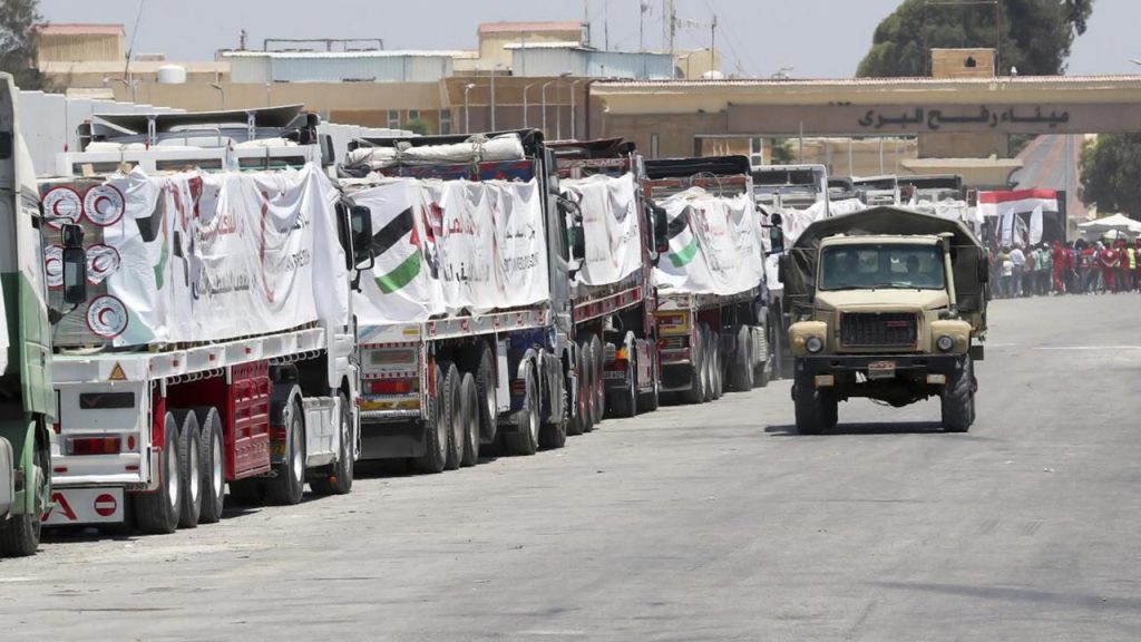 Tel Aviv mantiene cerrado el paso de Rafah y limita ayuda humanitaria a Gaza