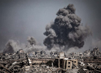 Israel rompe el alto el fuego y reanuda los ataques aéreos sobre Gaza Gaza vuelve a cubrirse de humo mientras continúan los bombardeos israelíes pese al alto el fuego.