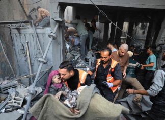 Más de 10.000 palestinos continúan bajo los escombros en Gaza Defensa Civil Palestina denuncia ataques contra rescatistas en Gaza