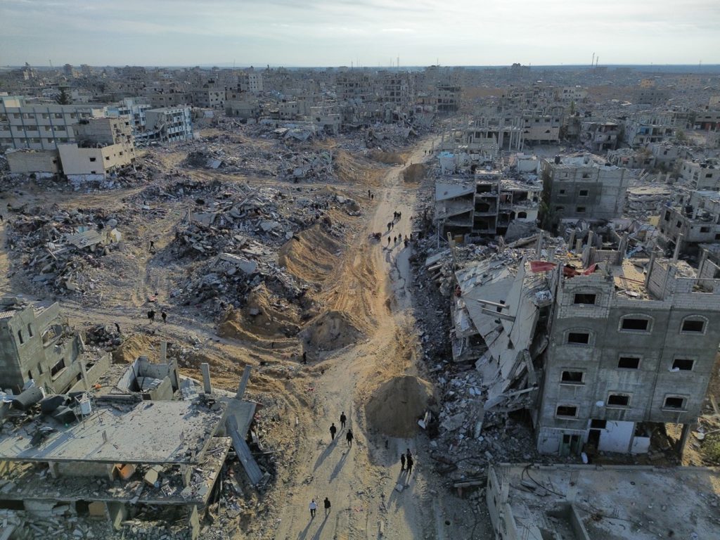 La reconstrucción de Gaza requerirá miles de millones de dólares, que según EE.UU. provendrán principalmente de naciones árabes.