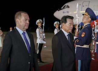 Rusia y Corea consolidan relaciones bilaterales Dmitri Medvédev, vicepresidente del Consejo de Seguridad de Rusia llega a Pionyang