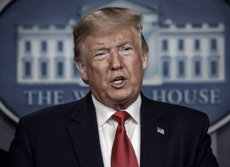 Trump confirma que autorizó operaciones encubiertas de la CIA en Venezuela