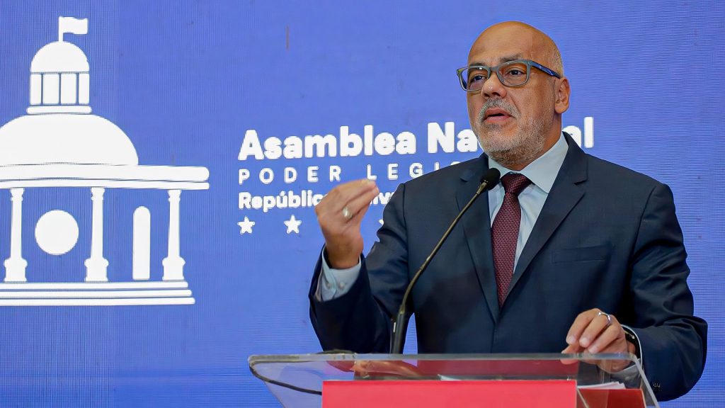 Caracas denuncia agresión de EEUU con fines económicos y políticos.