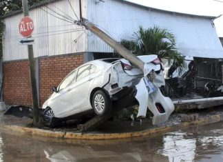 Venezuela ofrece ayuda humanitaria a México tras devastadoras lluvias México reporta 90 hospitalizados y 65 desaparecidos por las lluvias torrenciales