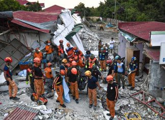 Aumenta la cifra de muertos tras potente terremoto en Filipinas