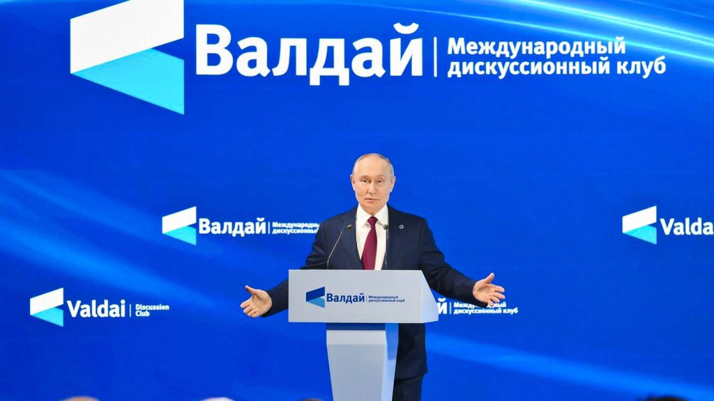 Ningún país ni alianza puede dictar reglas al mundo, afirma Putin
