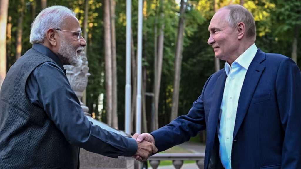 Refinerías indias realizan sus primeros pagos en yuanes a Moscú