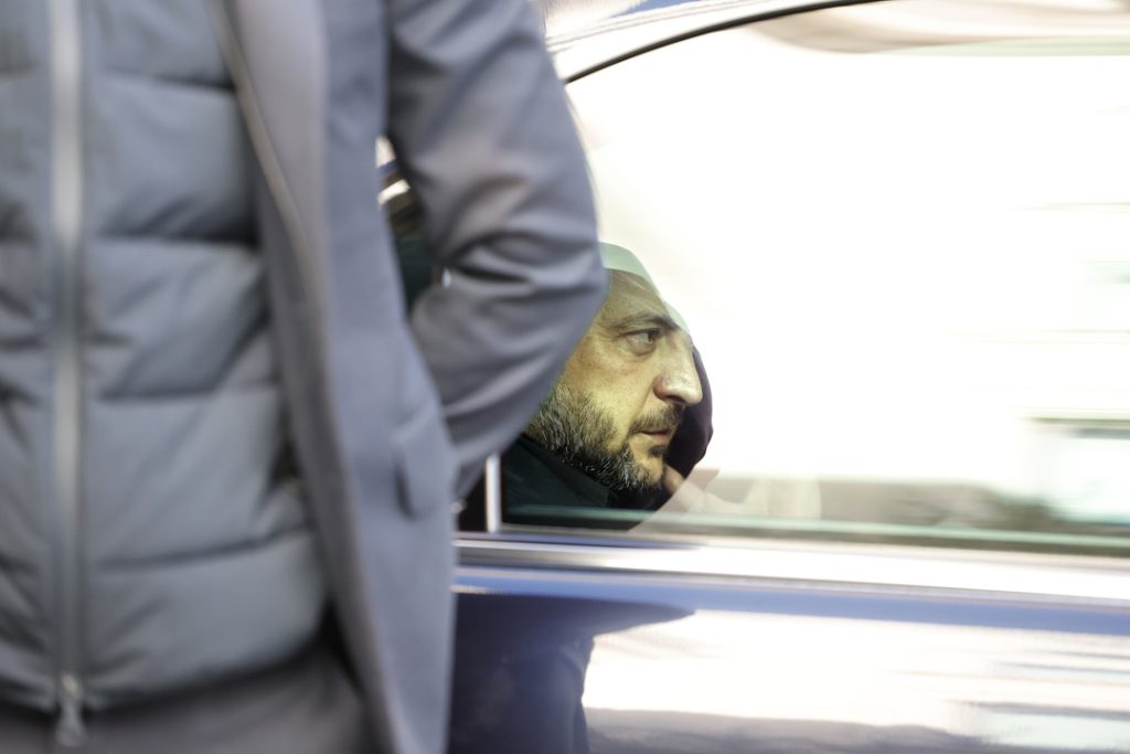 Revelan megaescándalo de corrupción en el entorno de Zelenski