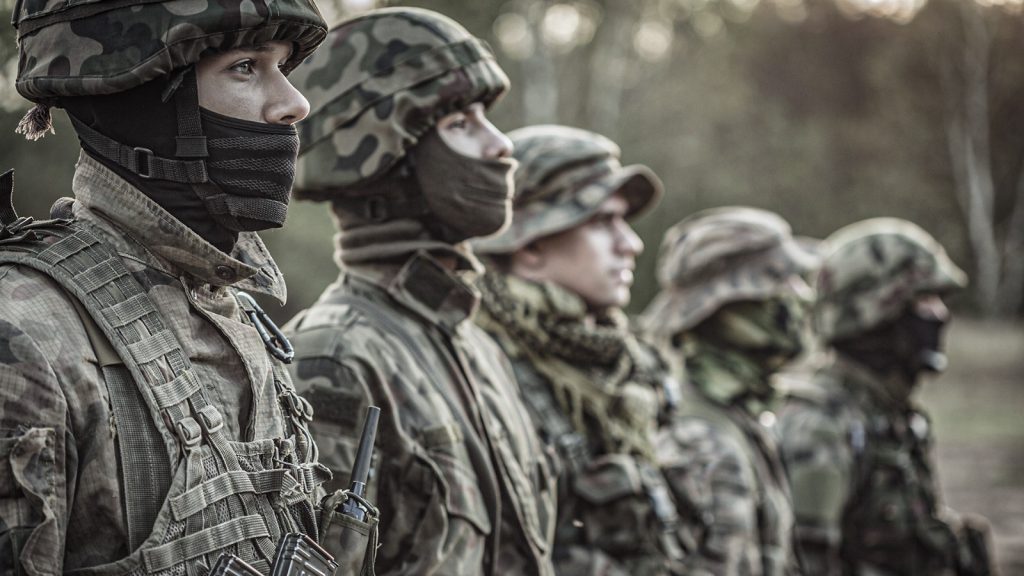 Ucrania enfrenta descontento por movilización forzosa y propone reclutar jóvenes de 22 años 