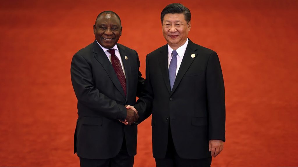 El primer ministro chino y el presidente sudafricano dialogan en un encuentro bilateral marcado por la sintonía política y la cooperación económica