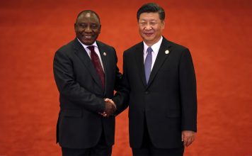 China y Sudáfrica consolidan una alianza estratégica más amplia en vísperas del G20 El primer ministro chino y el presidente sudafricano dialogan en un encuentro bilateral marcado por la sintonía política y la cooperación económica
