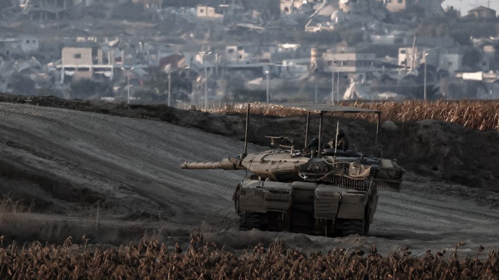 Washington prepara base militar en frontera de Gaza para “mantener el alto el fuego”